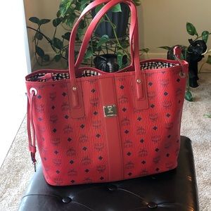 MCM Reversible Liz Shopper Visetos